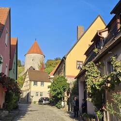 ...weshalb Sommerhausen gern als "fränkisches Worpswede" bezeichnet wird.