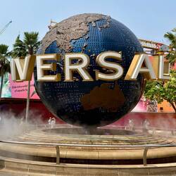 Ankunft bei den Universal Studios Singapore