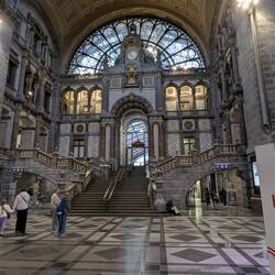 Hauptbahnhof innen