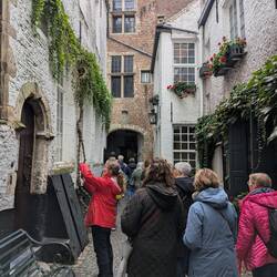 Vlaaikensgang (mit Tür mit Schloss für Betrunkene)