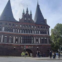 Holstentor von hinten