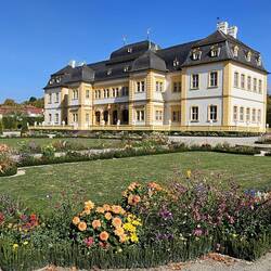 Schloß und Garten Veitshöchheim, einer der bedeutendsten Rokokogärten Deutschlands,...