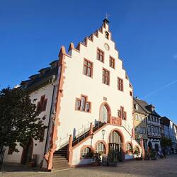 Natürlich haben sie hier auch ein Renaissance-Rathaus...