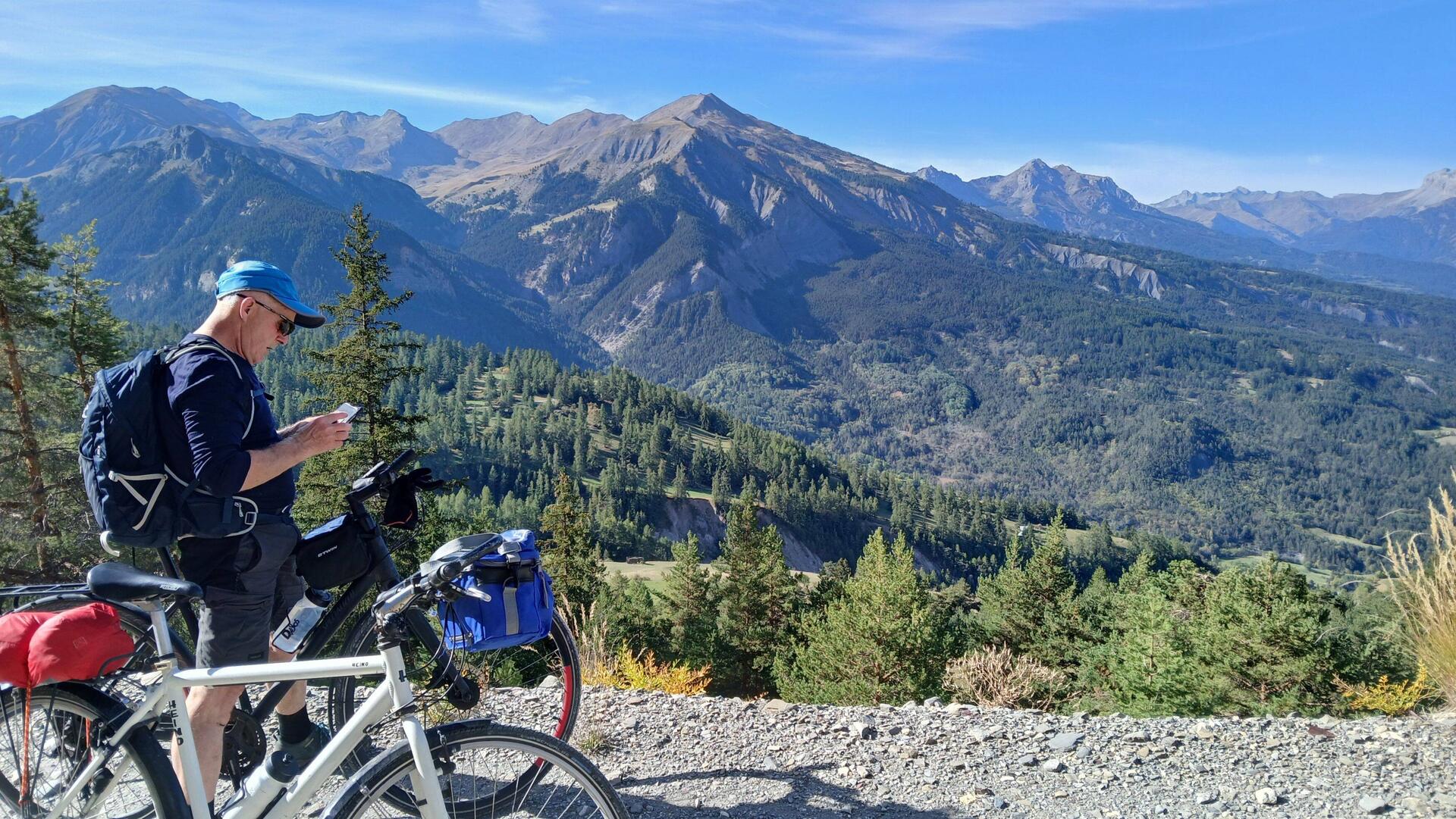 På vej op ad dalen mod Lac des Sanges