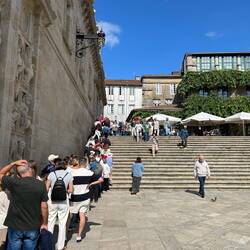 Queuing in the Praza da Quintana