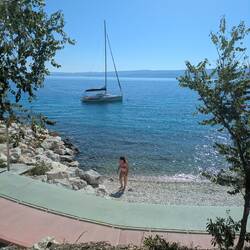 Baden, 4 km vor Omis