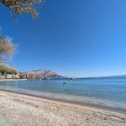 4 km vor Omis