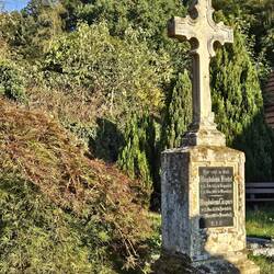 Friedhof hinter der Basilika