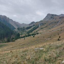 På vej op i dalen Vallon de Parassac i morges