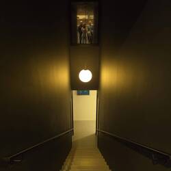 Gruseltreppe zu den Schlafzimmern.