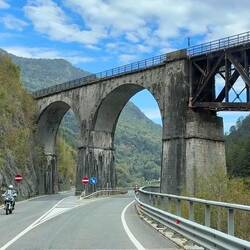 In Richtung Österreich auf der Hauptachse von Italien (ohne Autobahn).