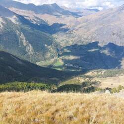 Herfra er der udsigt ned til Saint-Paul-sur-Ubaye og vejen over Col de Vars