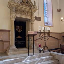 In der Synagoge