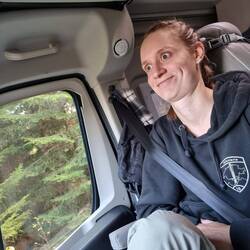Anina weiss noch immer nicht wie teuer der Fisch ist