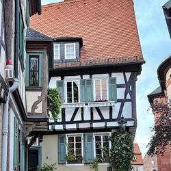 Die Aschaffenburger Altstadt ist klein und überschaubar, hat aber..