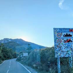 Albanien