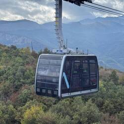 Mit 5752 m die längste reversible Seilbahn der Welt!