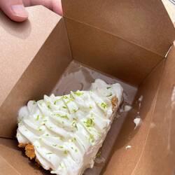 Sour lemon meringue
