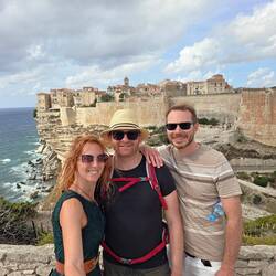 Willkommen in Bonifacio