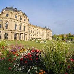 Der Hofgarten der Residenz...