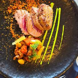 So viel Kultur macht hungrig: Thunfisch, ...