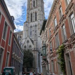 Westturm der St.-Bavo-Kathedrale