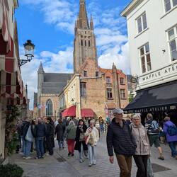 Mariasreaat (im Hintergrund die Liebfrauenkirche)