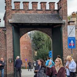 Pforte der Sasbrug (Backsteintor zum berühmten Beginenhof)