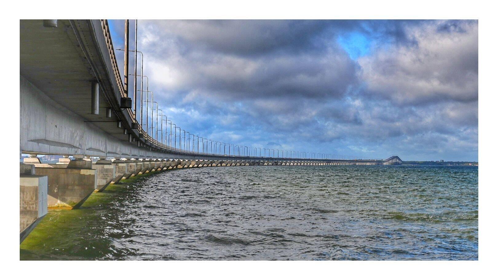 Die Ölandbrücke in Richtung Kalmar