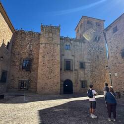 Palacio de los Golfines de Abajo