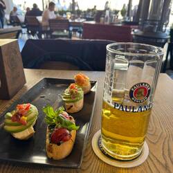 Was kurzes zu Essen gab's auch