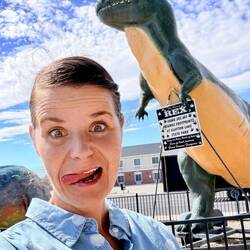 Um die lange Strecke aufzulockern🤣 In Clayton ein paar Dinos besucht🦖