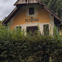 Das ehemalige Pförtnerhäuschen der Burg