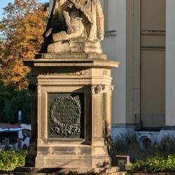 Denkmal für gefallene Soldaten