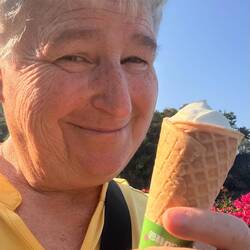 They may not like desserts, but they apparently LOVE their ice cream!🍦 It was everywhere