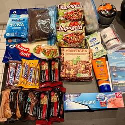 Die Virbereitungen für die Wanderung laufen auf Hochtouren...