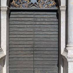 Der Eingang zur Kirche San Vito