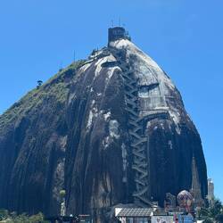 Piedra de Peñol mit 658 Stufen