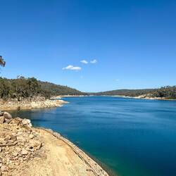 Danach sind wir zum Staudamm "Mundaring Weir" gefahren, wo morgen auch mein Weg vorbeiführen wird.