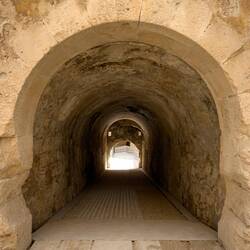 Ramp down to the lower level of the gunners' vignazza @ Castello Maniace.