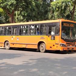 typischer Bus in Delhi