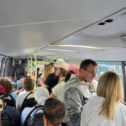 Im Stehen fahren erfordert einiges an Standfestigkeit 🙂.
