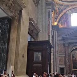 A quick video of what you see upon entering St. Peter's