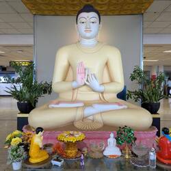 Im Flughafen Colombo