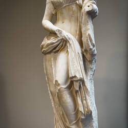 Statue of a muse; probably from the Rhodian workshop; 2nd century BCE.
