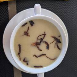 Vorsuppe mit Zwiebeln