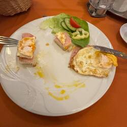 ... und Micha Spiegeleier mit Schinken