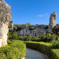 The walkway to the Paradise Stone Quarry.