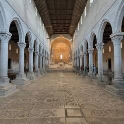 Die Basilika ist innen auch wirklich beeindruckend