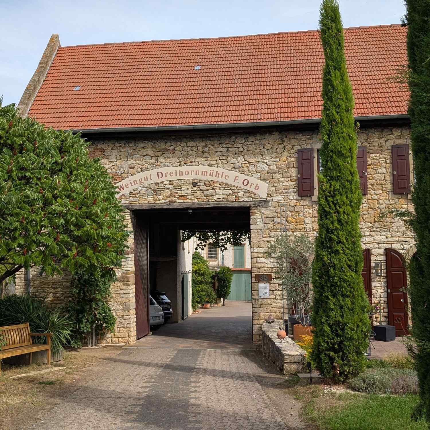 Alpentour mit Van und Motorrad